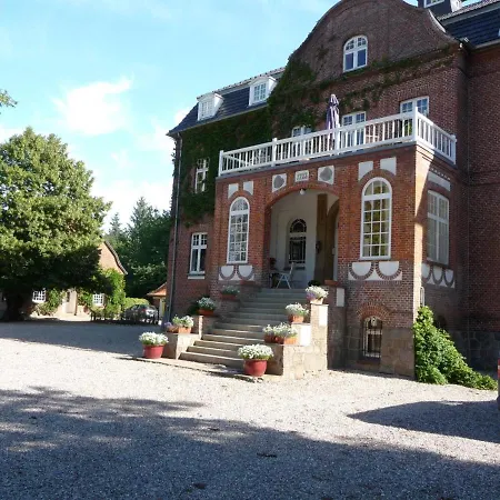 Wohlfuehlferienwohnung Auf Dem Malerischen Gut Priesholz Mit Sauna Und Garten Rabenholz